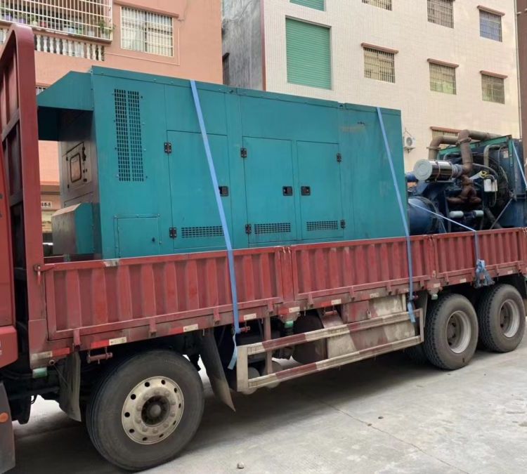 平利如何在不同负载率下确保 400KW 柴油发电机组的正常运行？