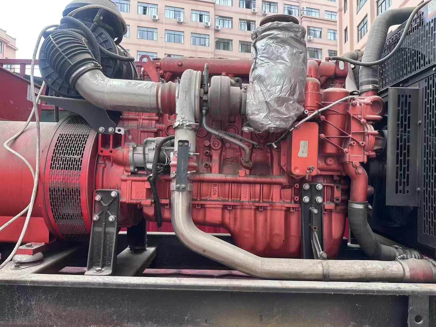 平利如何选择适合 600kW 柴油发电机组的过载保护器？